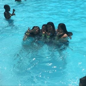 Meet your Posher, Esme